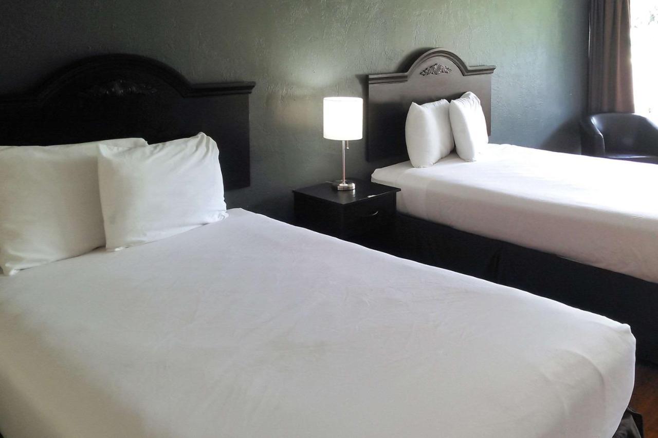 Econo Lodge Ормънд Бийч Екстериор снимка